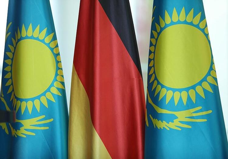 Kasachstan bietet Deutschland Rohstoff-Partnerschaft an