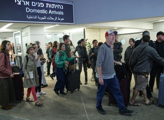 Israels Präsident will fünf Passagiere von Flydubai-Flug für ''Heldenmut'' auszeichnen