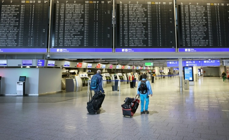 Flexiblere Schlichtungsverfahren: Fluggäste sollen schneller entschädigt werden