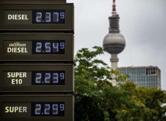 G7 geben Rohöl- und Diesel-Reserven frei - Trump schließt Diesel-Exportstopp aus