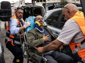Israelische Siedler greifen AFP-Journalisten an und verletzten einen Fotografen