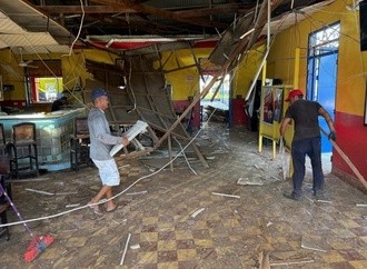 Aufräumarbeiten nach starkem Erdbeben in Panama - Rund 30 Menschen verletzt