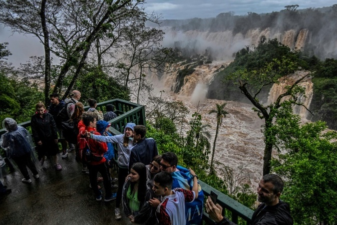 Hochwasser: Zugang zu Iguazú-Wasserfällen für Touristen gesperrt