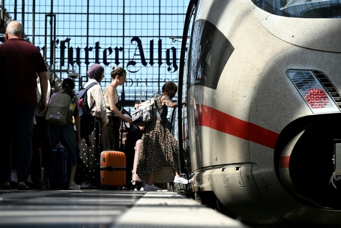Neue Sprinterzüge und weiter viele Baustellen: Neuer DB-Fahrplan ab Mittwoch buchbar