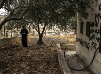 Westjordanland: Israelische Siedler setzen Moschee in Brand