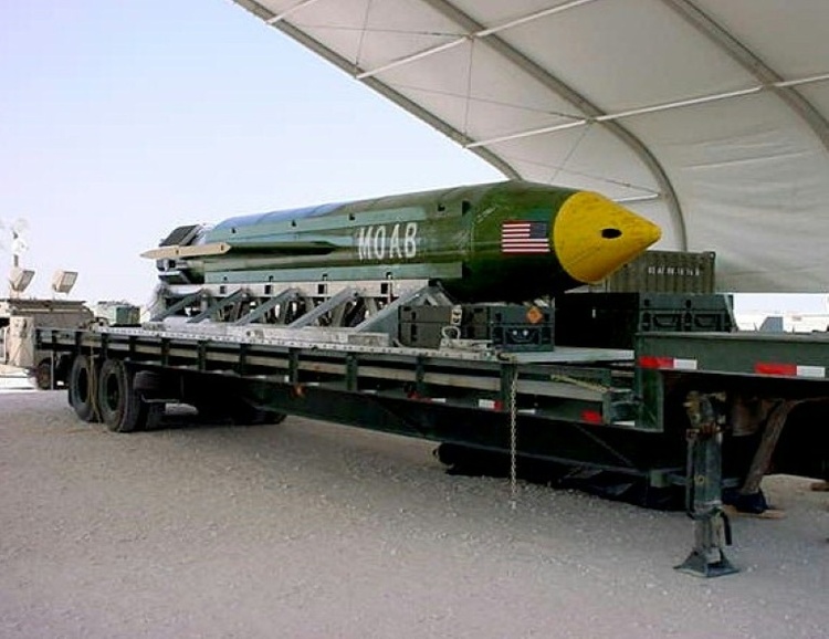 CNN: USA erwägen Einsatz von größter nicht-atomarer Bombe gegen den Iran