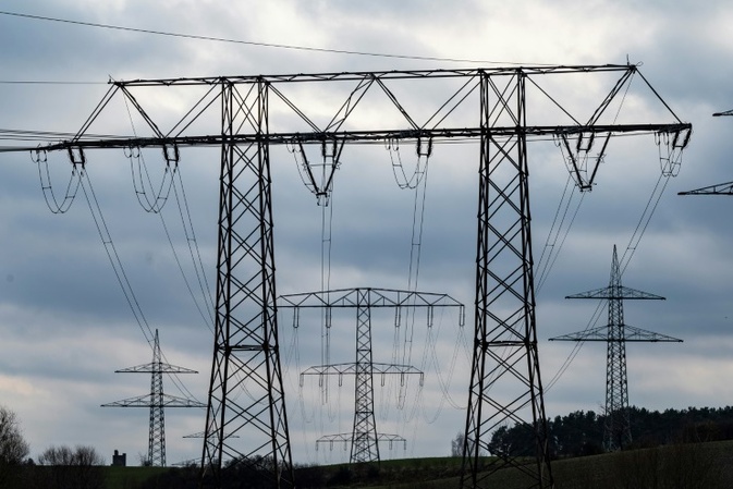 Netzentgelte für Gas steigen voraussichtlich - Stromnetzkosten im Schnitt stabil