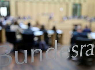 Bundesländer fordern Recht auf Vergessenwerden nach Krebserkrankung