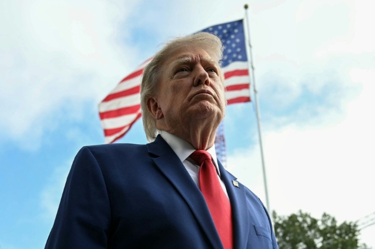 Trump setzt geplante Sanktionen gegen Russland aus - Kritik aus Kiew, Lob aus Moskau