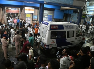 Massenpanik und Unfall bei Hindu-Festen in Indien: Dutzende Menschen getötet