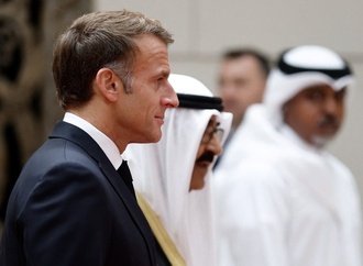 Trotz Gewaltexzessen in Frankreich: Macron beginnt mehrtägigen Besuch in Golfstaaten