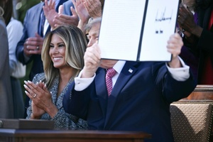Melania-Initiative: Trump unterzeichnet Dekret für Frauengesundheit