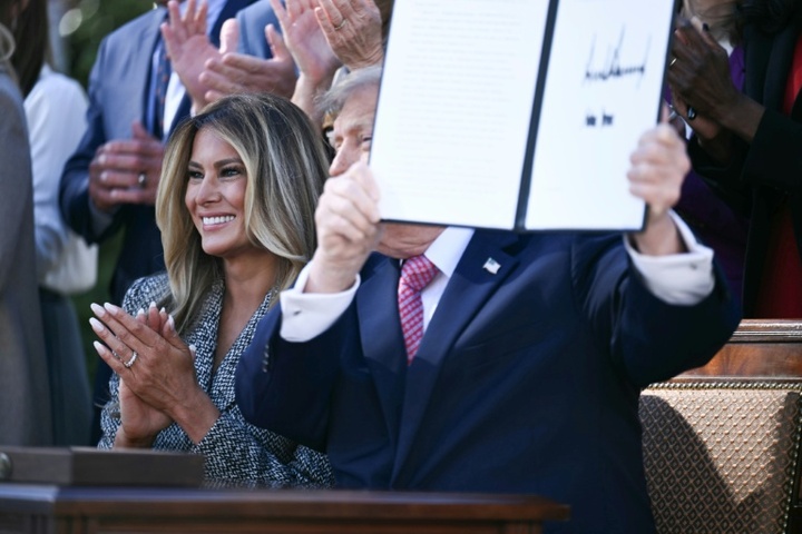 Melania-Initiative: Trump unterzeichnet Dekret für Frauengesundheit