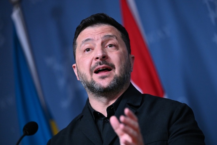 Selenskyj befürwortet Gespräche mit den USA und Russland ''so bald wie möglich''