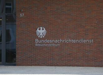 Koalition sieht Nachrichtendienst-Reform als rechtliches ''Neuland''