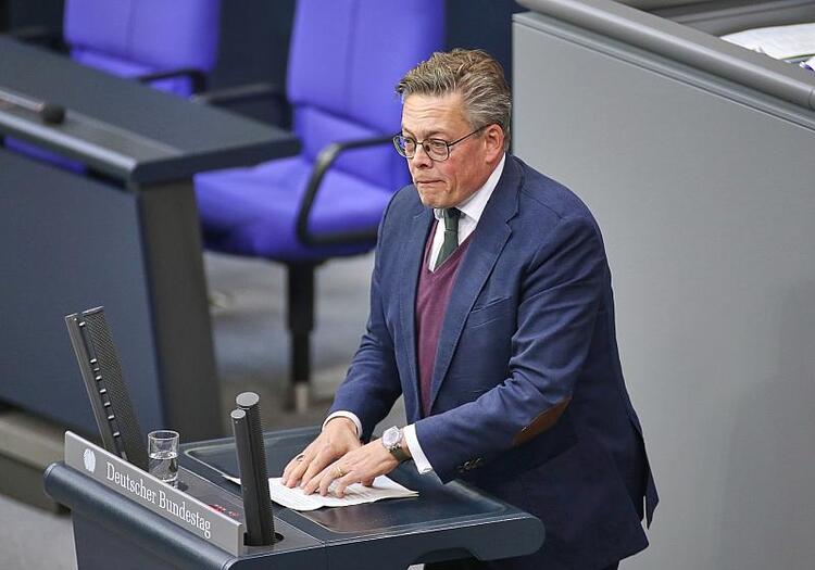 Von Notz: Bundesregierung mehrfach vor IT-Sicherheitslücken gewarnt