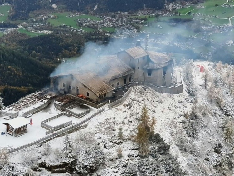 Kehlsteinhaus am Obersalzberg abgebrannt: Psychisch kranker Verdächtiger festgenommen