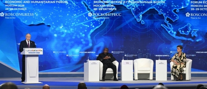 Putin umwirbt afrikanische Staaten bei Gipfel in Moskau
