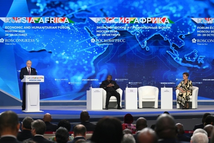 Putin umwirbt afrikanische Staaten bei Gipfel in Moskau
