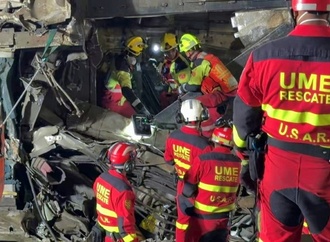 Sánchez besucht nach Zugunglück in Spanien den Unfallort - mittlerweile 69 Tote