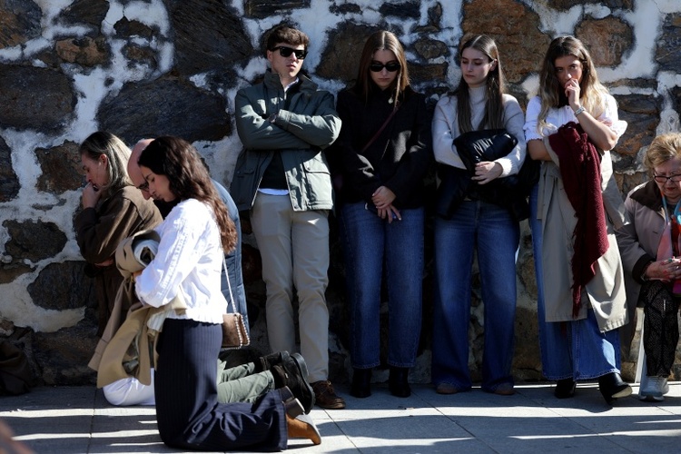 Zugunglück in Spanien: Verzweiflung bei Trauergottesdienst in Urda